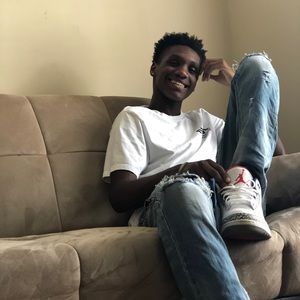 Meet your Posher, Jeremiah